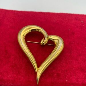 VTG Gold Tone metal Heart Pin Brooch 2”